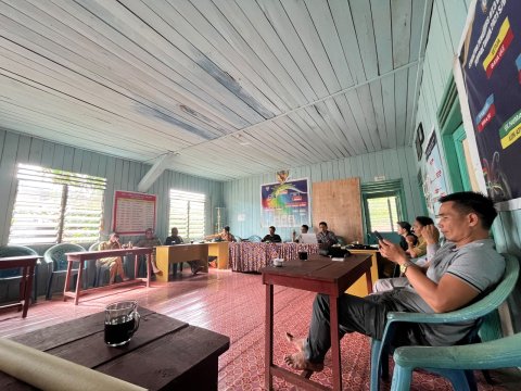 Pemerintah Desa Long Uro